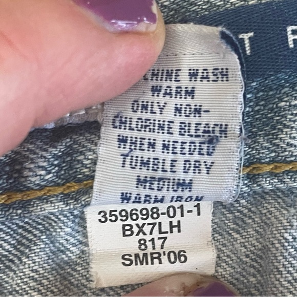 Old Navy Jeans Womens Size 4 The Low Rise light wash rolled cuff - Picture 7 of 8